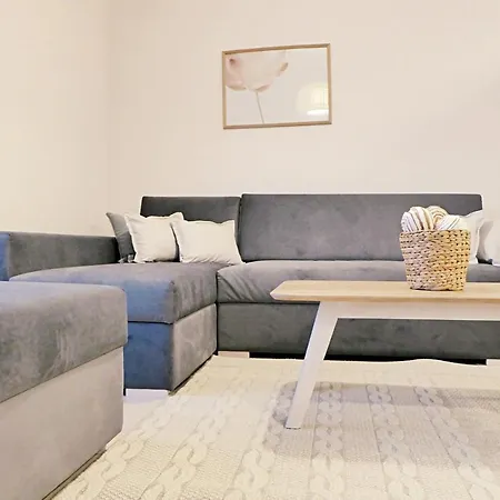 Hotel apartamentowy Meriva 2*